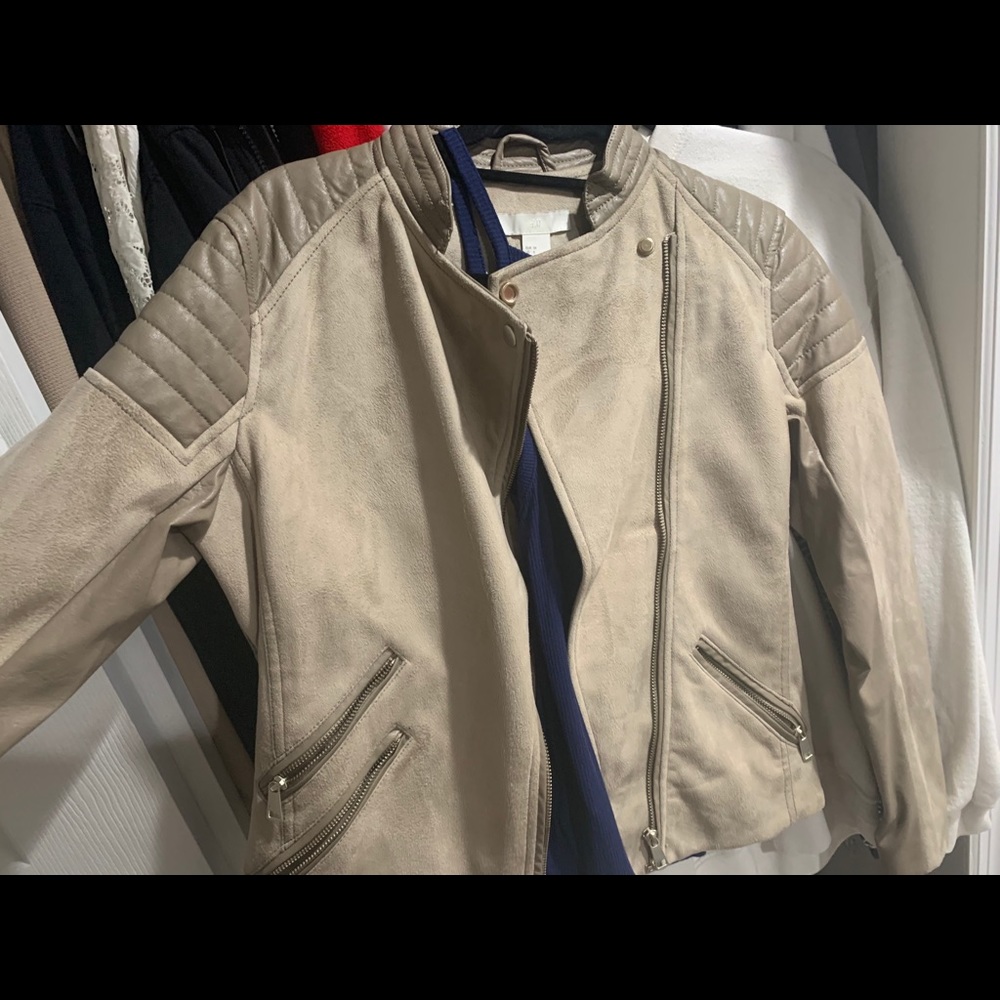 H&M suede beige jacket size 6